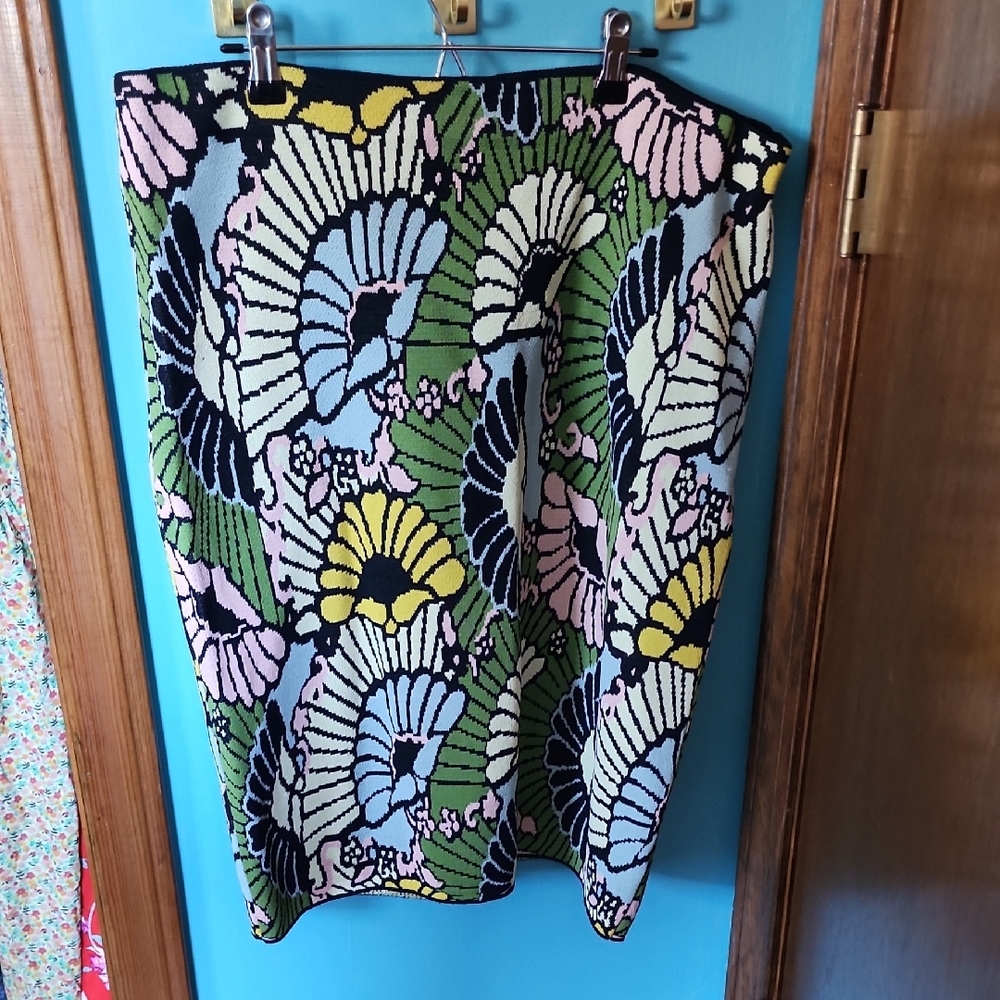 RACHEL Rachel Roy Vibrant Fan Pattern Pencil Skirt - Picture 3 of 4